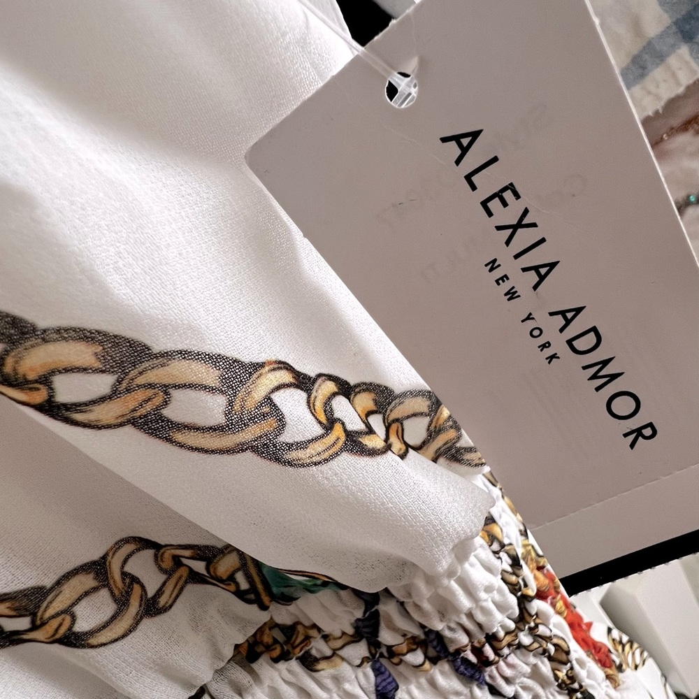 Alexia Admor Women’s Ensley Chain Dress ! Perfect holiday dress!